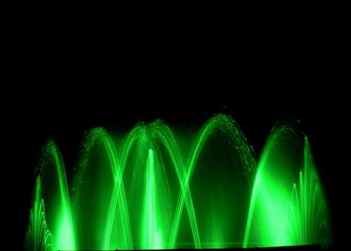 Dominici's Fontane Danzanti e giochi d'acqua - Dimensioni fontana danzante: 14 x 4m